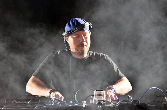 Eric Prydz vuelve a FABRIK para la segunda edición de su marca LOOP