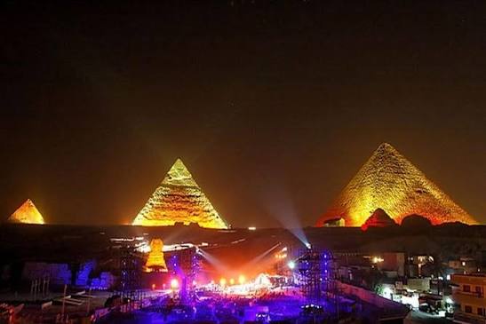 🏺 Egipto: presentan una demanda para prohibir fiestas electrónicas y conciertos en las Pirámides de Guiza