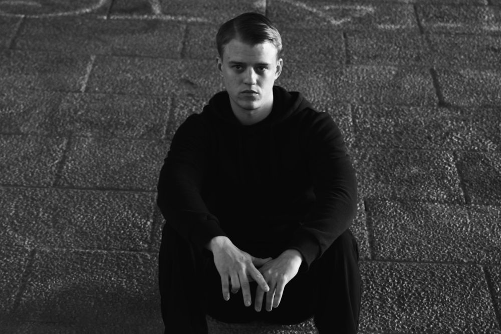 EMPHI presenta “The Watcher” en Melorama Música